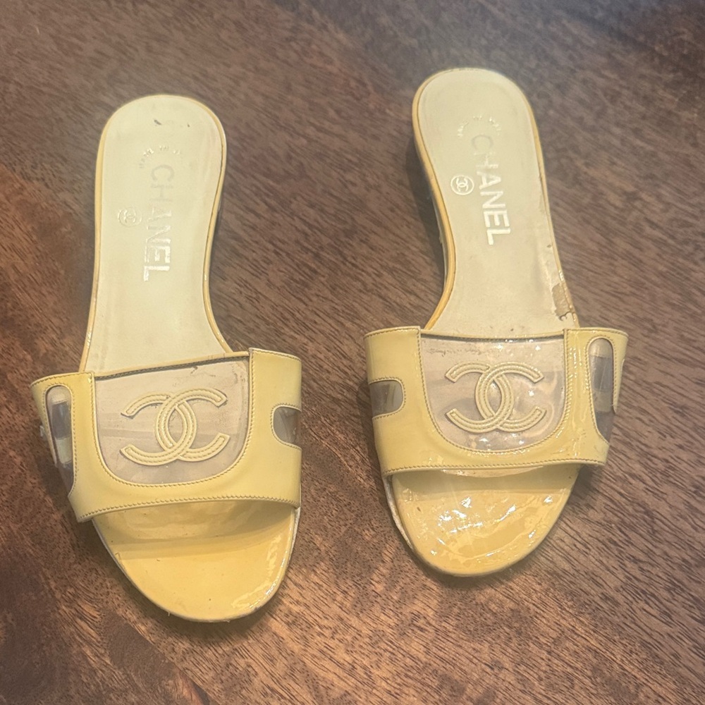 Vintage Chanel butter Yellow Slide Sandals